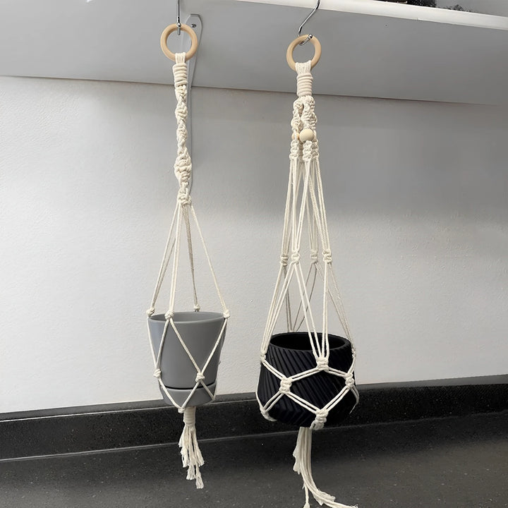 beginner macrame kit with instruction guide